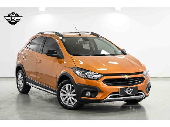 CHEVROLET ONIX 1.4 MPFI ACTIV 8V FLEX 4P AUTOMÁTICO